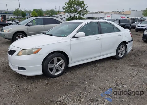 2008 Toyota Camry Se z USA, uszkodzony, nr VIN 4T1BE46K98U776556